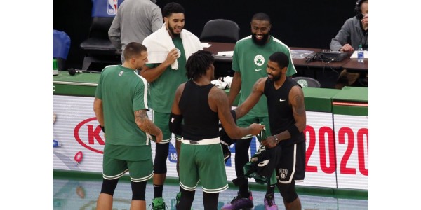 Kyrie Irving kehrte wieder zu Boston Celtics zurück, um seltsame Dinge zu tun
